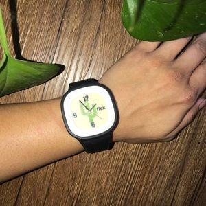 Women’s Sports Flex Watch